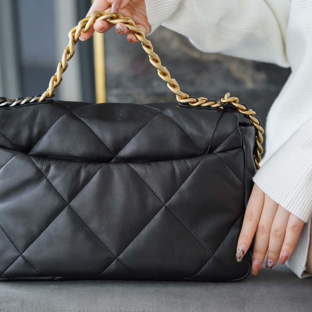 CHANEL MEDIUM 19 FLAP BAG CHANEL MEDIUM 19 FLAP BAG