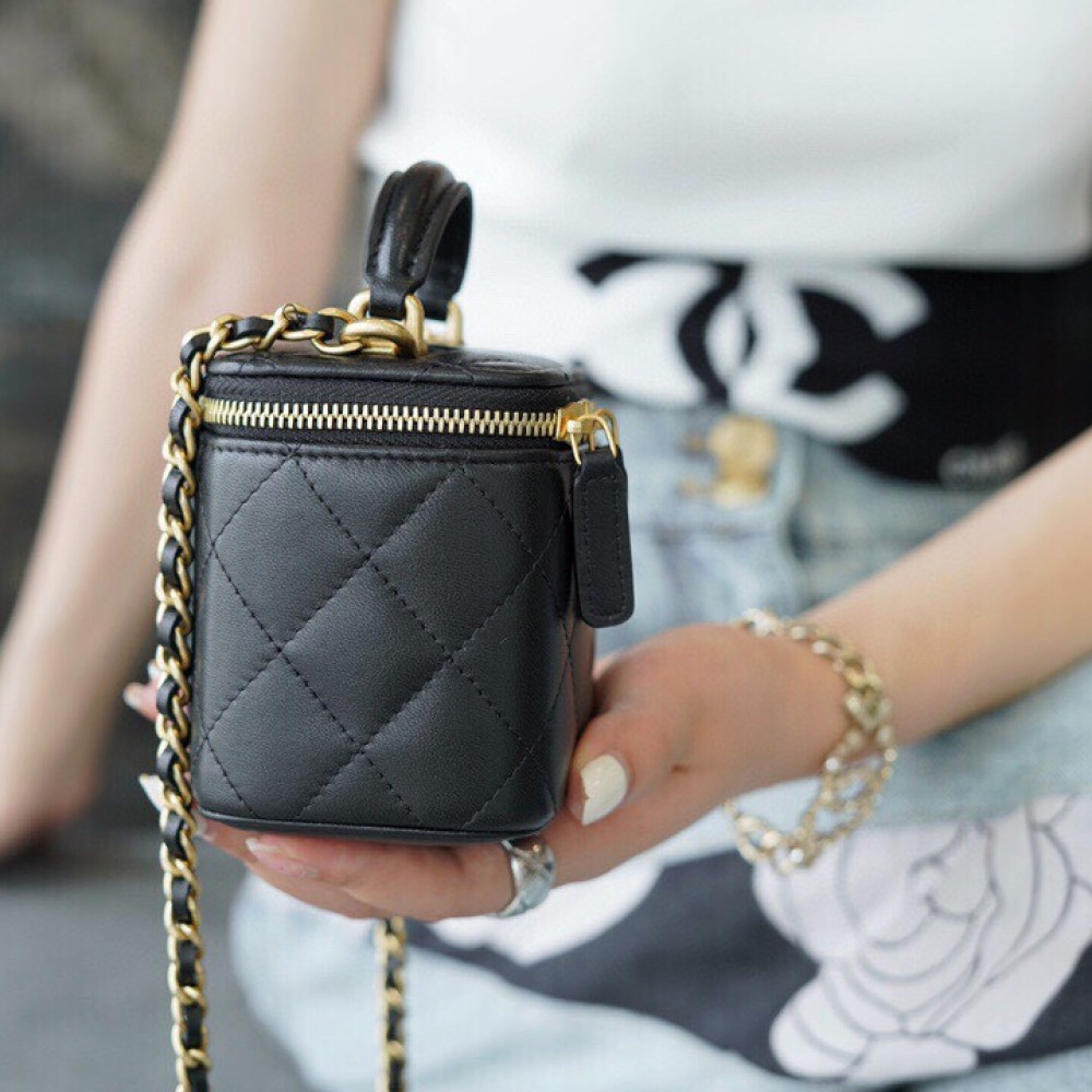 CHANEL MINI PERFECT FIT VANITY CASE CHANEL MINI PERFECT FIT VANITY CASE