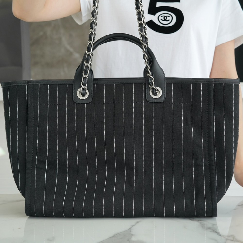 CHANEL MEDIUM DEAUVILLE TOTE BAG CHANEL MEDIUM DEAUVILLE TOTE BAG