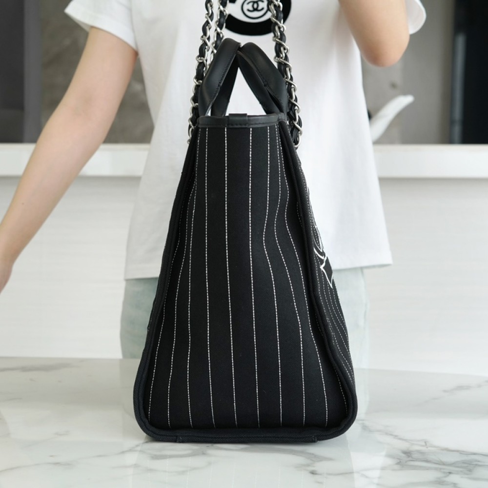 CHANEL MEDIUM DEAUVILLE TOTE BAG CHANEL MEDIUM DEAUVILLE TOTE BAG