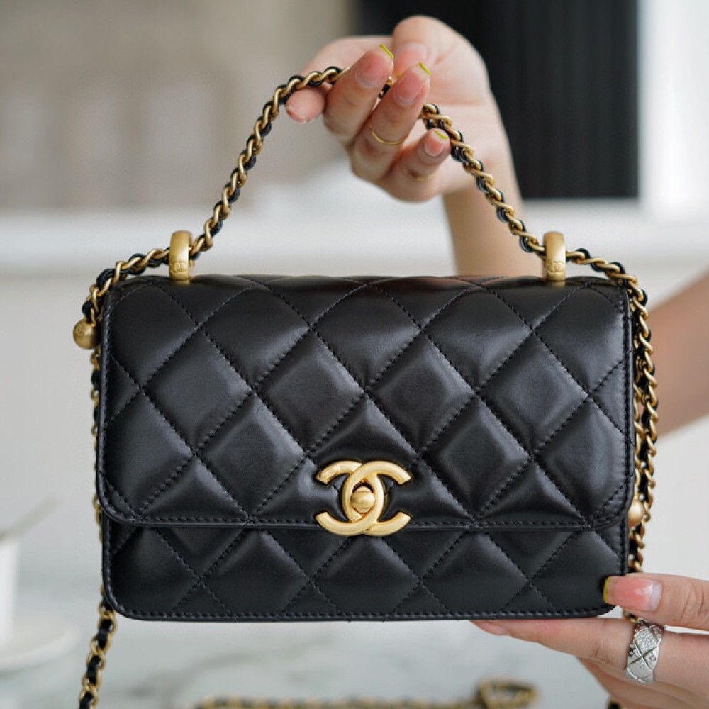 CHANEL MINI PERFECT FIT FLAP BAG CHANEL MINI PERFECT FIT FLAP BAG