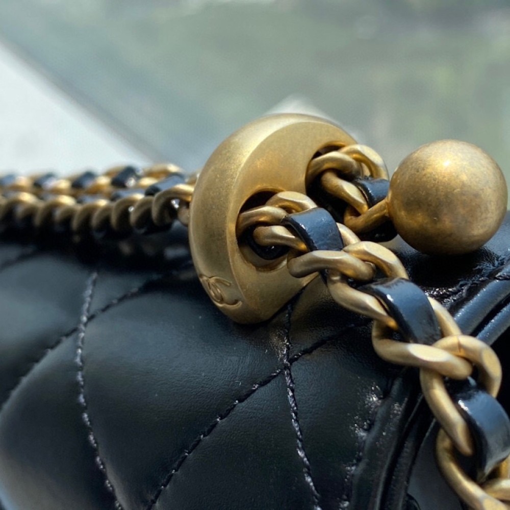CHANEL MINI PERFECT FIT FLAP BAG CHANEL MINI PERFECT FIT FLAP BAG