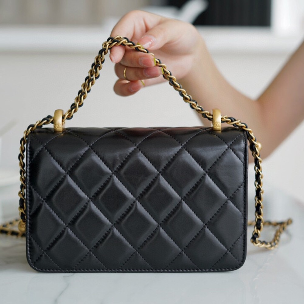 CHANEL MINI PERFECT FIT FLAP BAG CHANEL MINI PERFECT FIT FLAP BAG