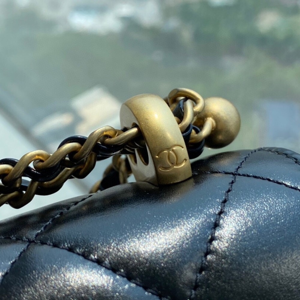 CHANEL MINI PERFECT FIT FLAP BAG CHANEL MINI PERFECT FIT FLAP BAG
