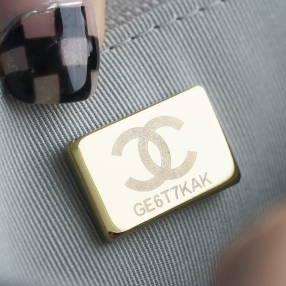 CHANEL 19 WALLET ON CHAIN CHANEL 19 WALLET ON CHAIN