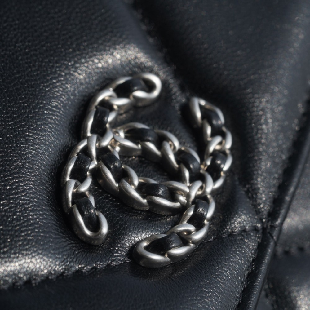 CHANEL 19 WALLET ON CHAIN CHANEL 19 WALLET ON CHAIN