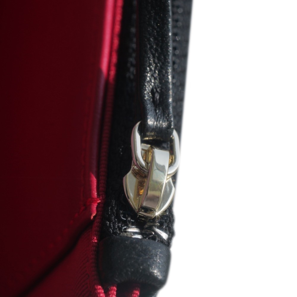 CHANEL 19 WALLET ON CHAIN CHANEL 19 WALLET ON CHAIN