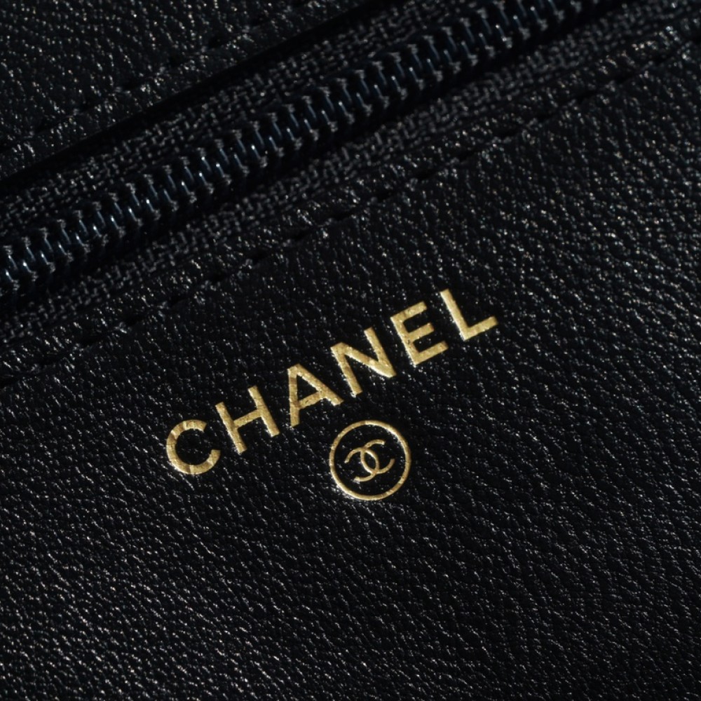 CHANEL 19 WALLET ON CHAIN CHANEL 19 WALLET ON CHAIN