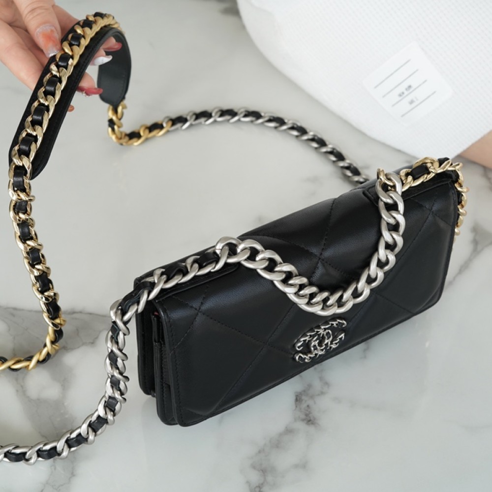 CHANEL 19 WALLET ON CHAIN CHANEL 19 WALLET ON CHAIN