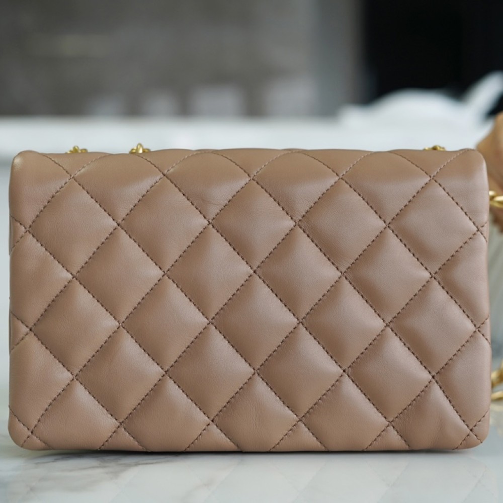 CHANEL MEDIUM PILLOW CRUSH FLAP BAG CHANEL MEDIUM PILLOW CRUSH FLAP BAG
