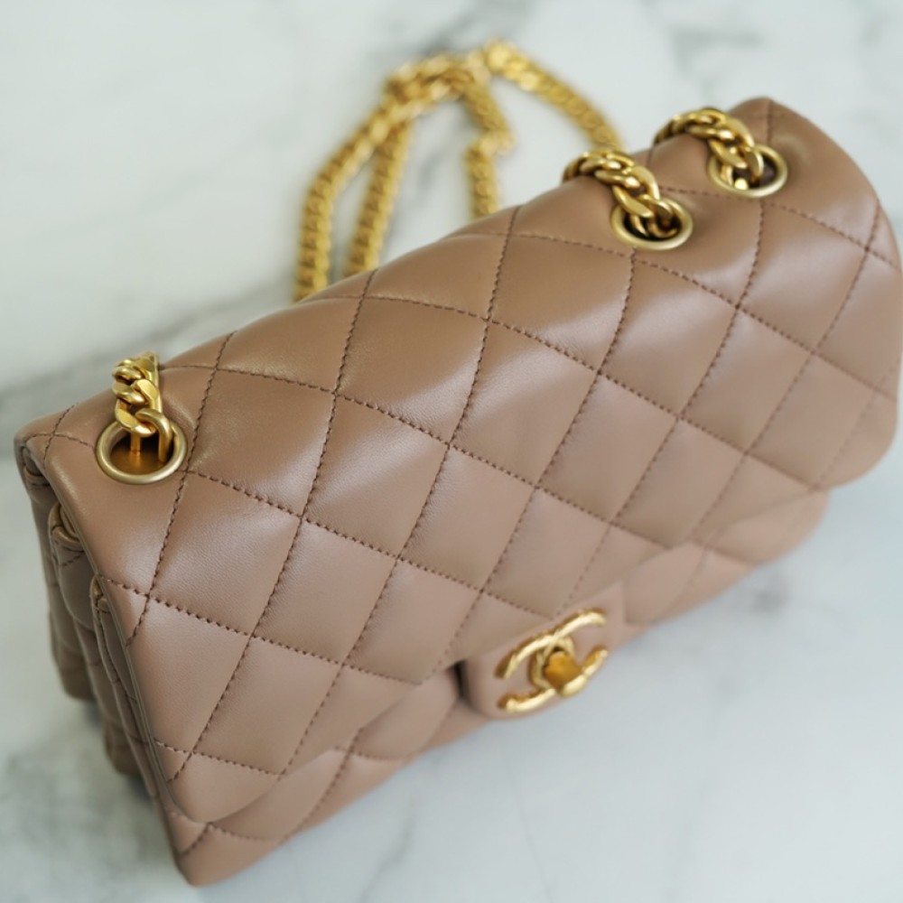 CHANEL MEDIUM PILLOW CRUSH FLAP BAG CHANEL MEDIUM PILLOW CRUSH FLAP BAG