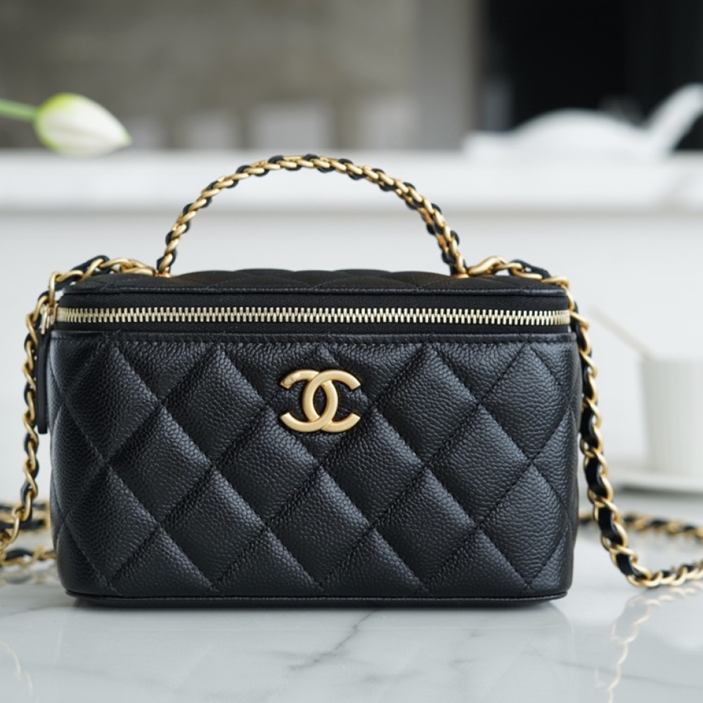 CHANEL PICK ME UP VANITY CACE CHANEL PICK ME UP VANITY CACE