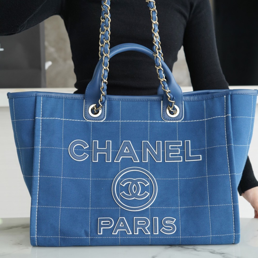 CHANEL MEDIUM DEAUVILLE TOTE BAG CHANEL MEDIUM DEAUVILLE TOTE BAG