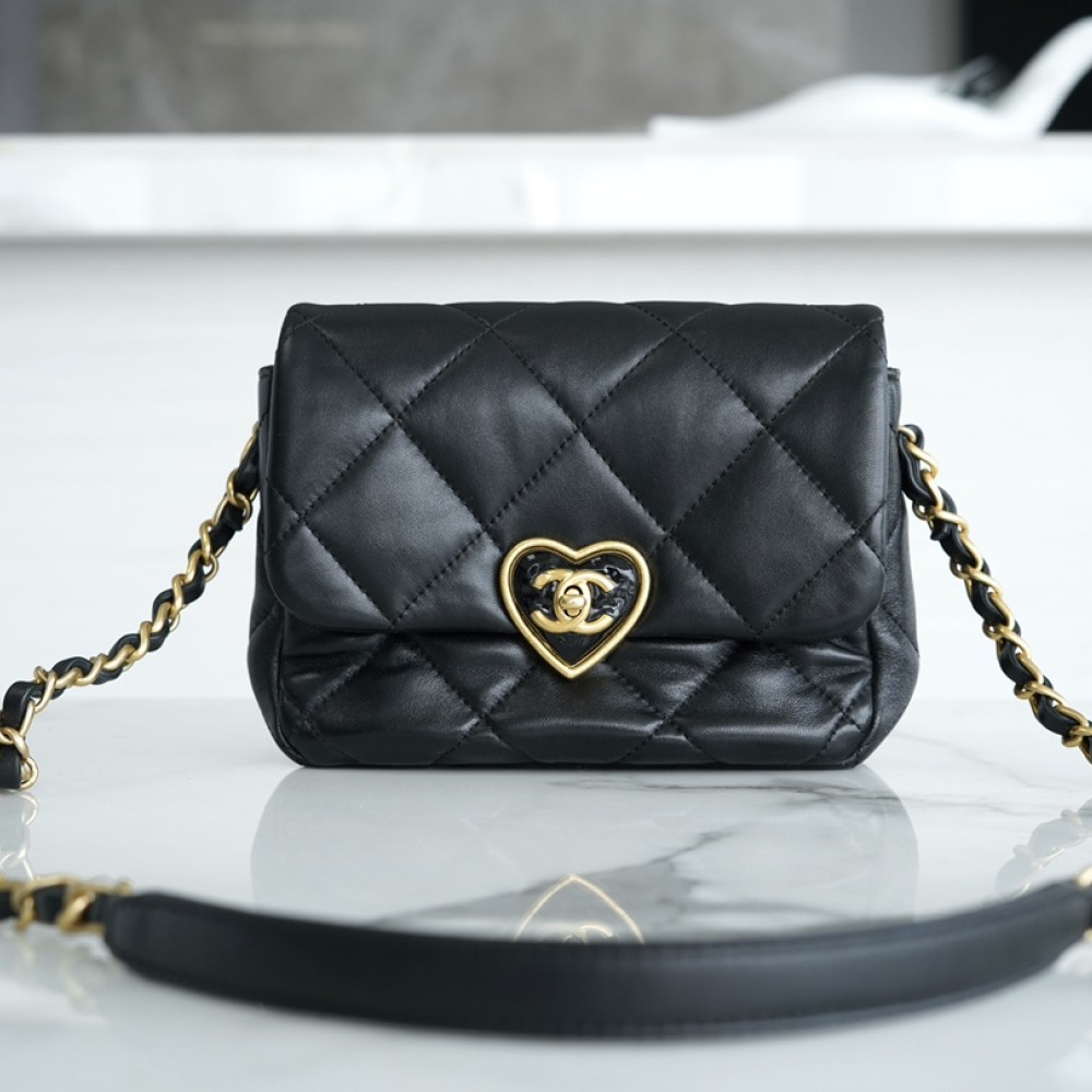 CHANEL MINI HEART SQUARE FLAP BAG CHANEL MINI HEART SQUARE FLAP BAG