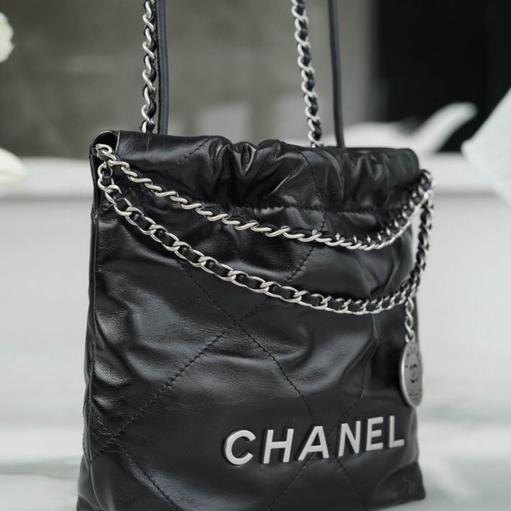 CHANEL 22 MINI BAG CHANEL 22 MINI BAG