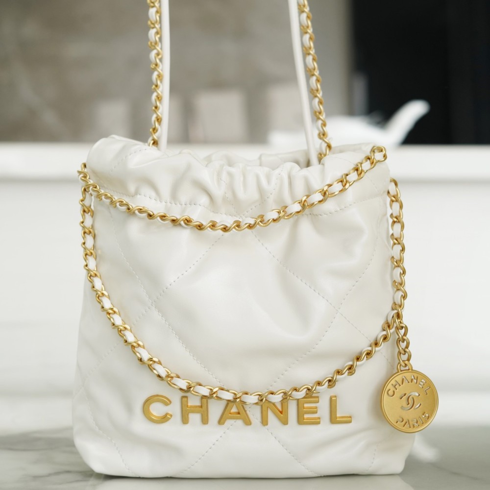 CHANEL 22 MINI BAG CHANEL 22 MINI BAG