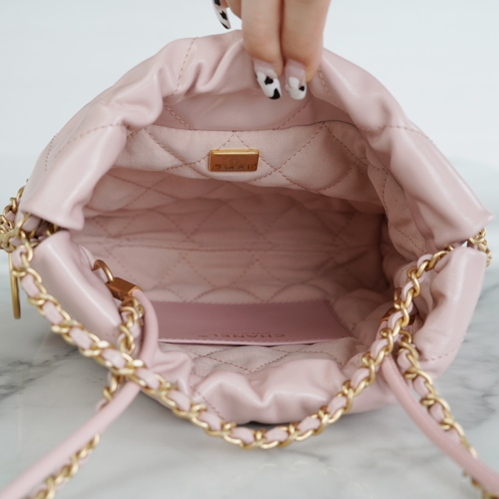 CHANEL 22 MINI BAG CHANEL 22 MINI BAG