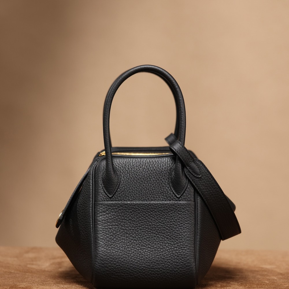 LINDY 26 BLACK TC LINDY 26 BLACK TC