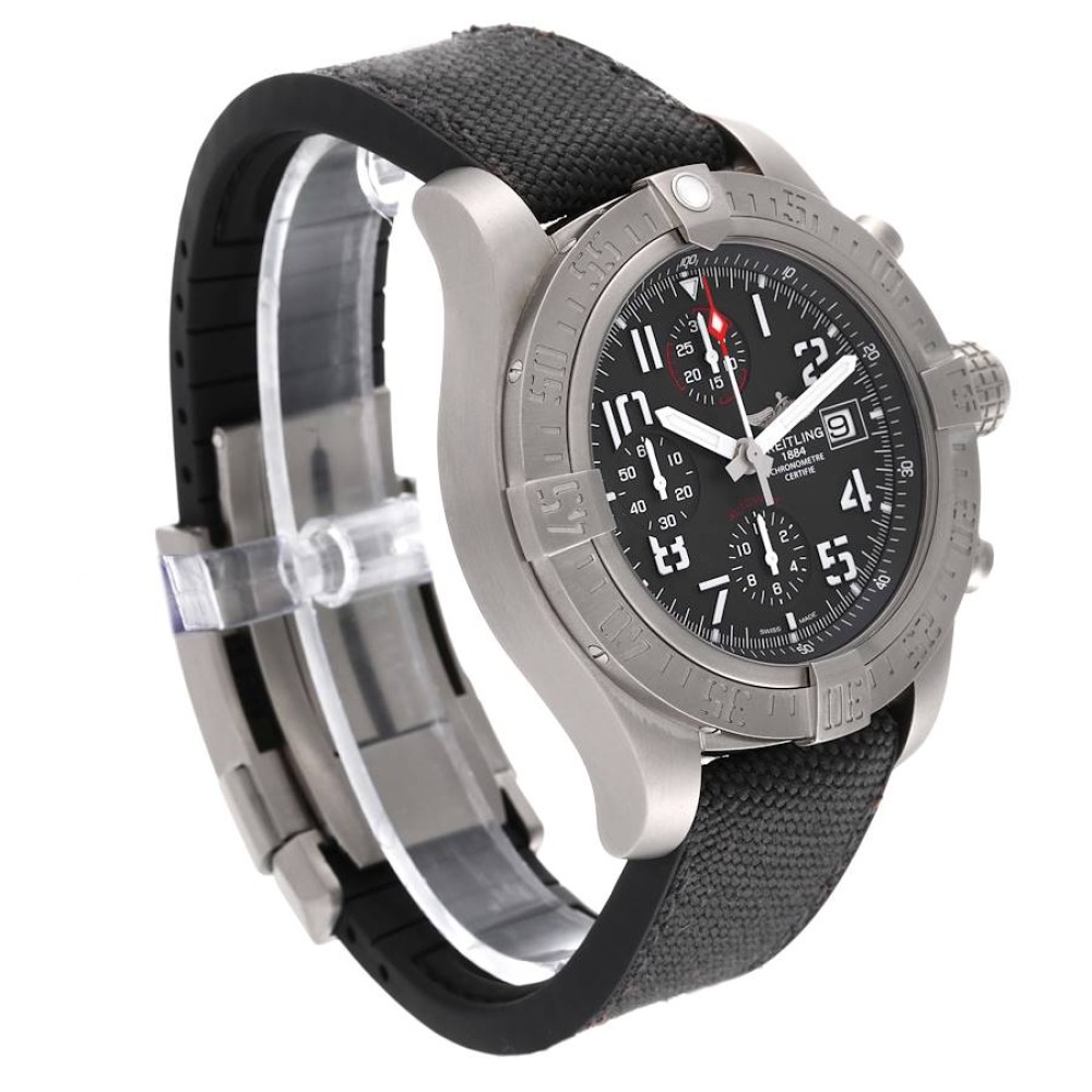 Breitling Avenger Bandit Chronograph Grey Dial Titanium Mens Watch E13383 Breitling Avenger Bandit Chronograph Grey Dial Titanium Mens Watch E13383