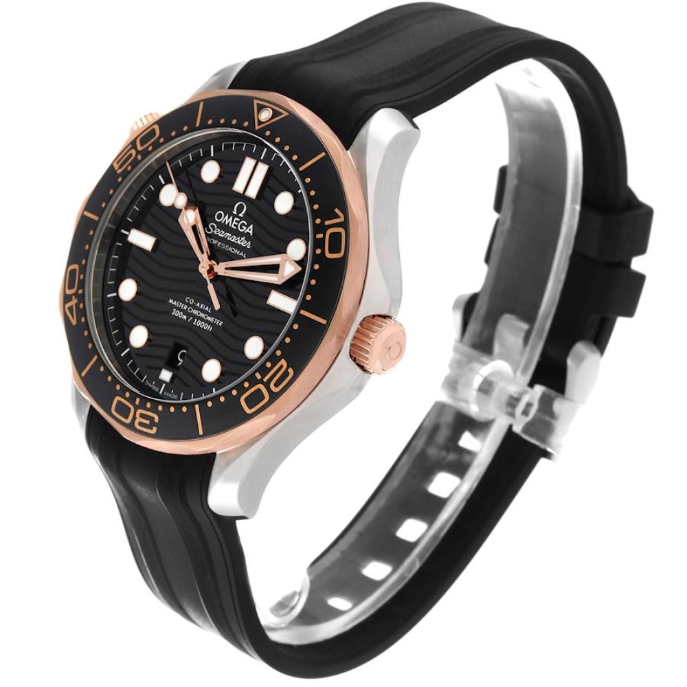 Omega Seamaster Planet Ocean 600M Black Ceramic on Rubber Strap Omega Seamaster Planet Ocean 600M Black Ceramic on Rubber Strap