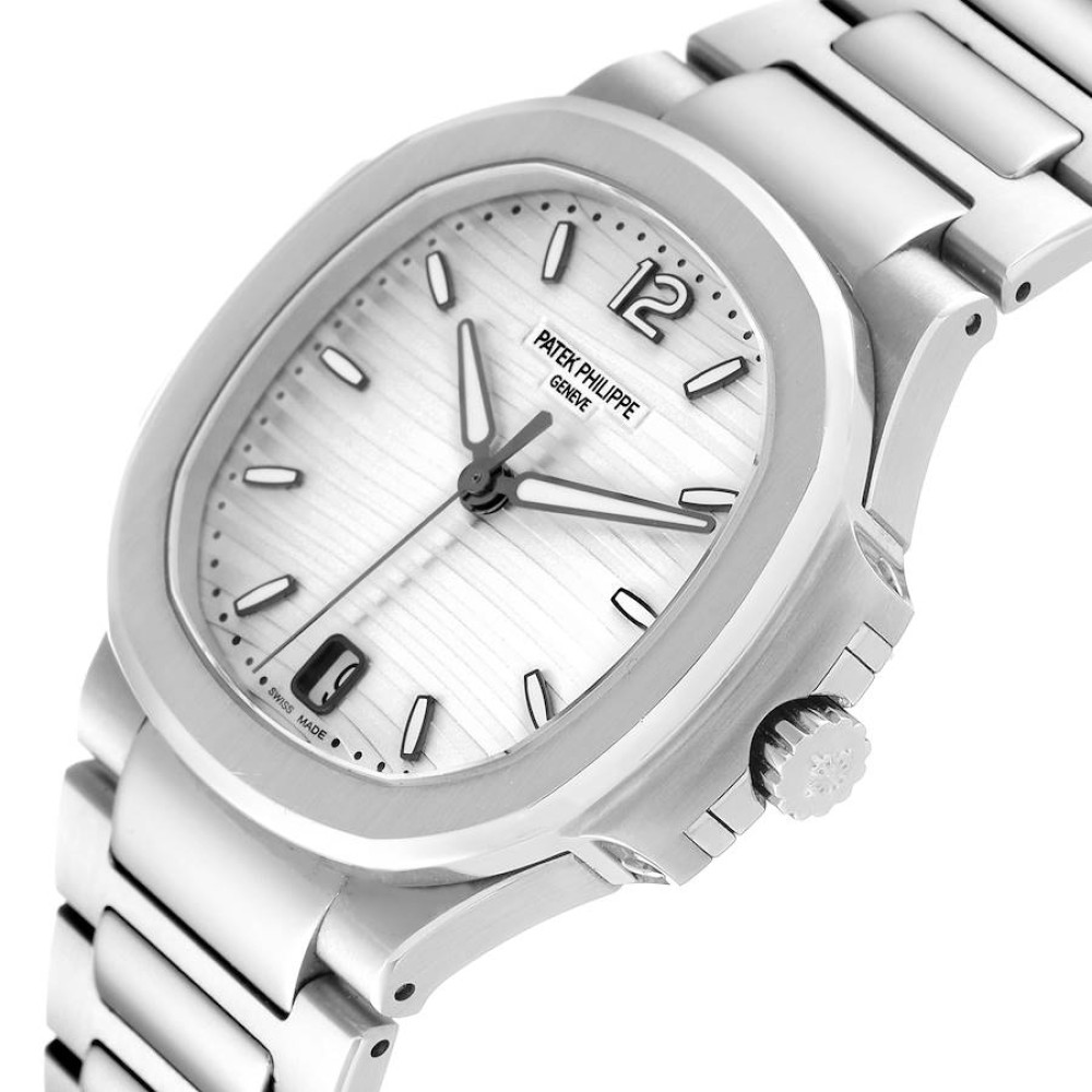 Patek Philippe Nautilus Silver Dial Steel Mens Watch 7118 Patek Philippe Nautilus Silver Dial Steel Mens Watch 7118
